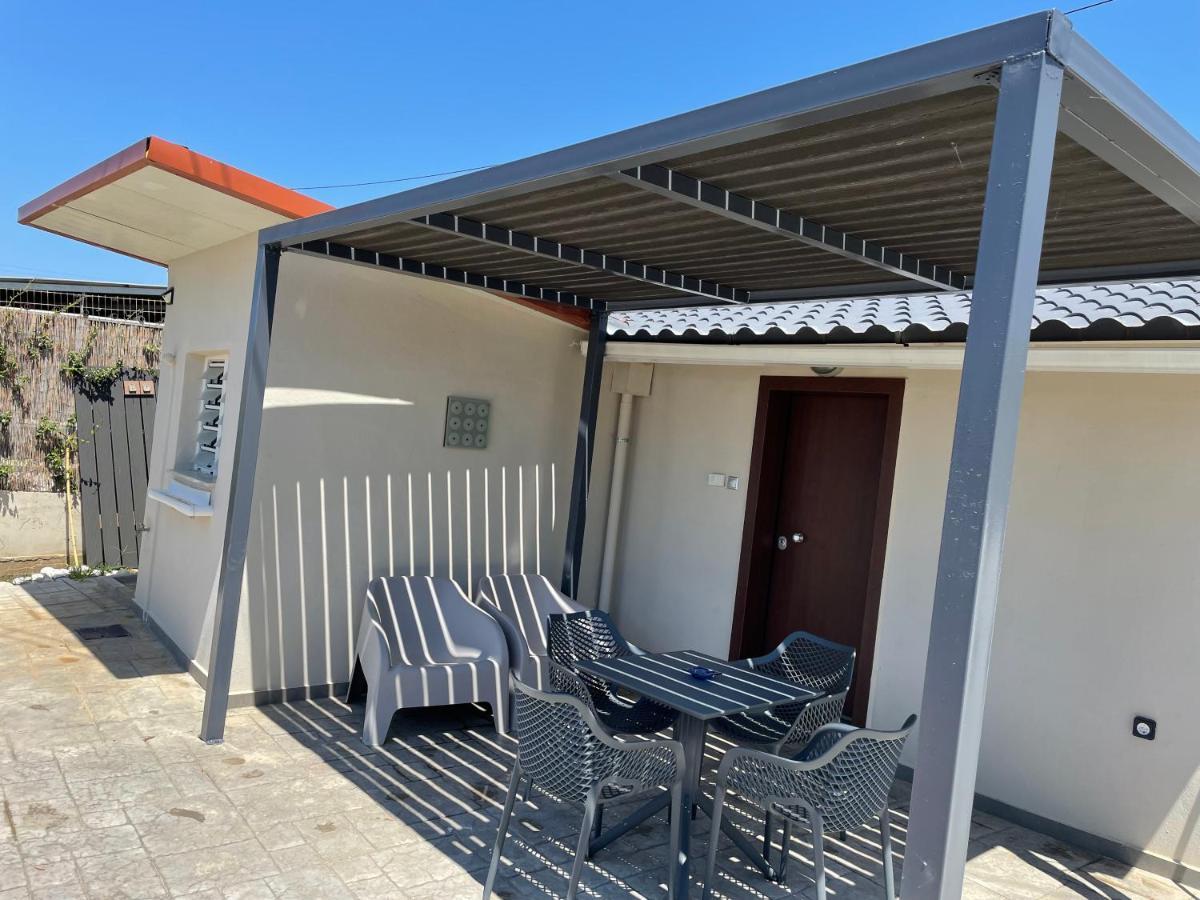 Riqionian House Villa Vromonérion Екстериор снимка